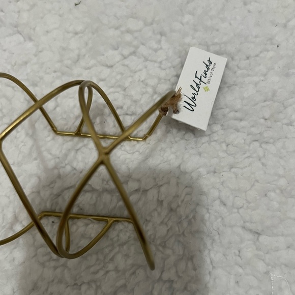 World finds handmade cuff - Picture 2 of 3